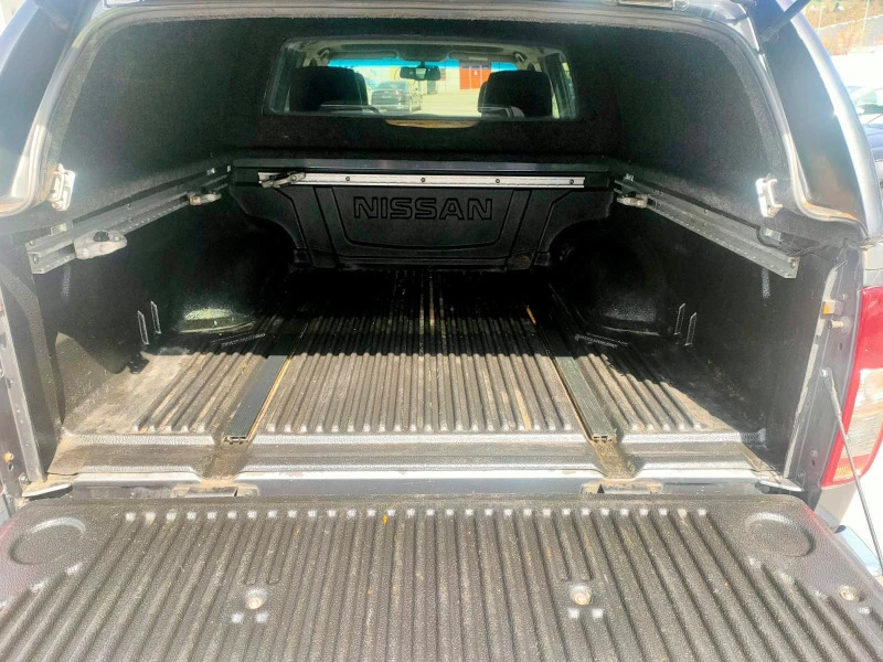 Nissan Navara 3.0, снимка 5 - Автомобили и джипове - 47713113