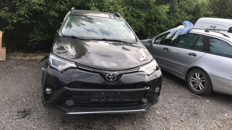 Toyota Rav4, снимка 1 - Автомобили и джипове - 41465565