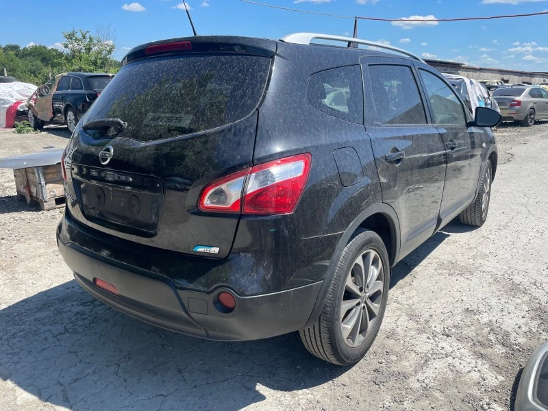 Nissan Qashqai 1.5, снимка 3 - Автомобили и джипове - 46396393