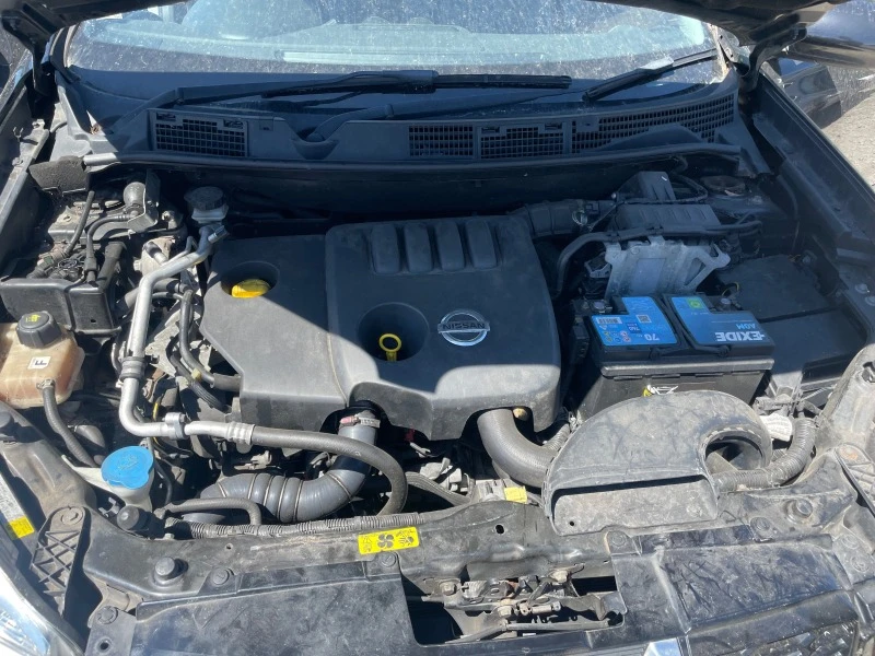 Nissan Qashqai 1.5, снимка 9 - Автомобили и джипове - 46396393