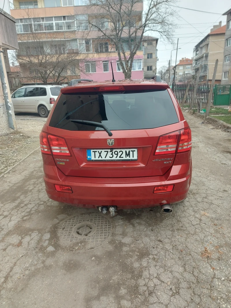 Dodge Journey, снимка 8 - Автомобили и джипове - 48156073