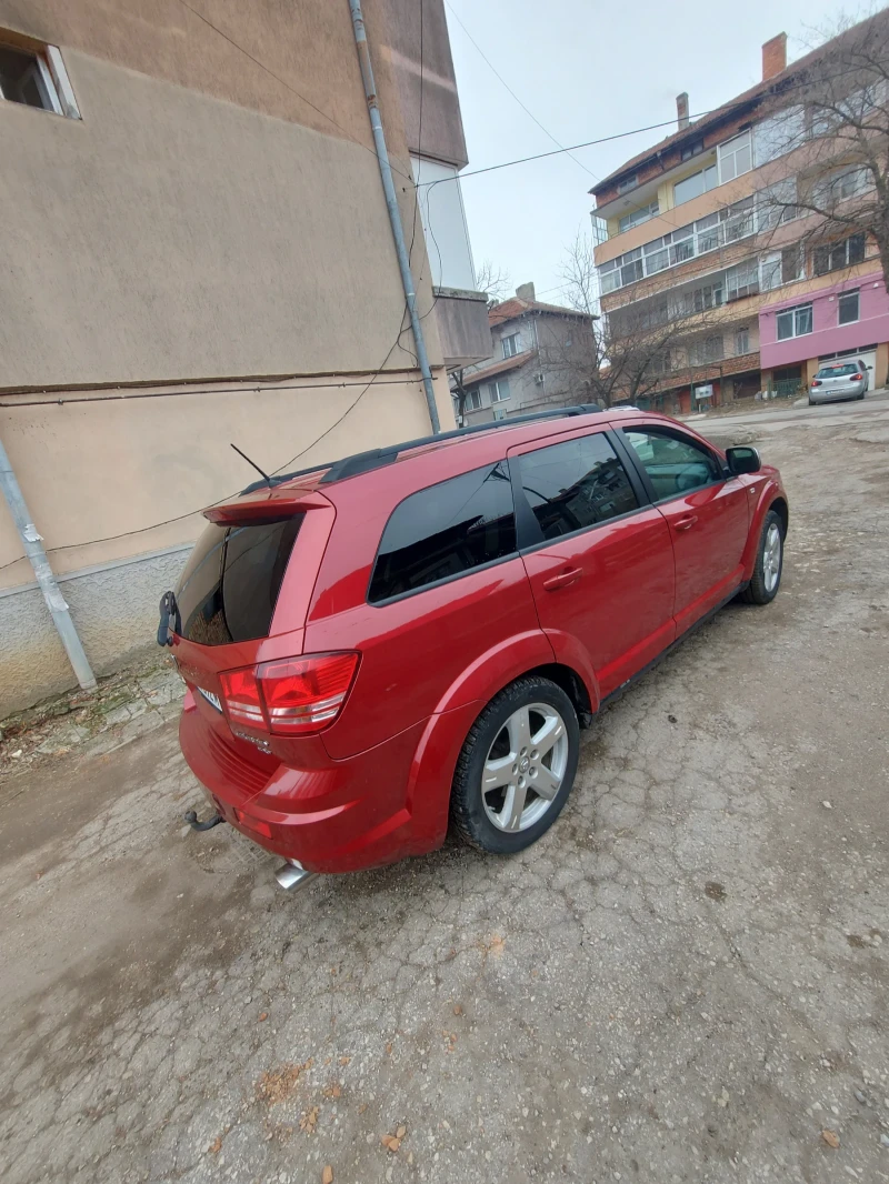 Dodge Journey, снимка 4 - Автомобили и джипове - 48156073