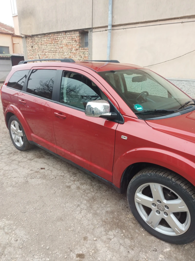 Dodge Journey, снимка 2 - Автомобили и джипове - 48156073