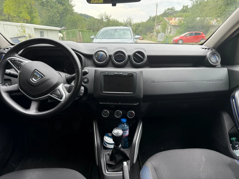 Dacia Duster газ-бензин, снимка 3 - Автомобили и джипове - 52508053