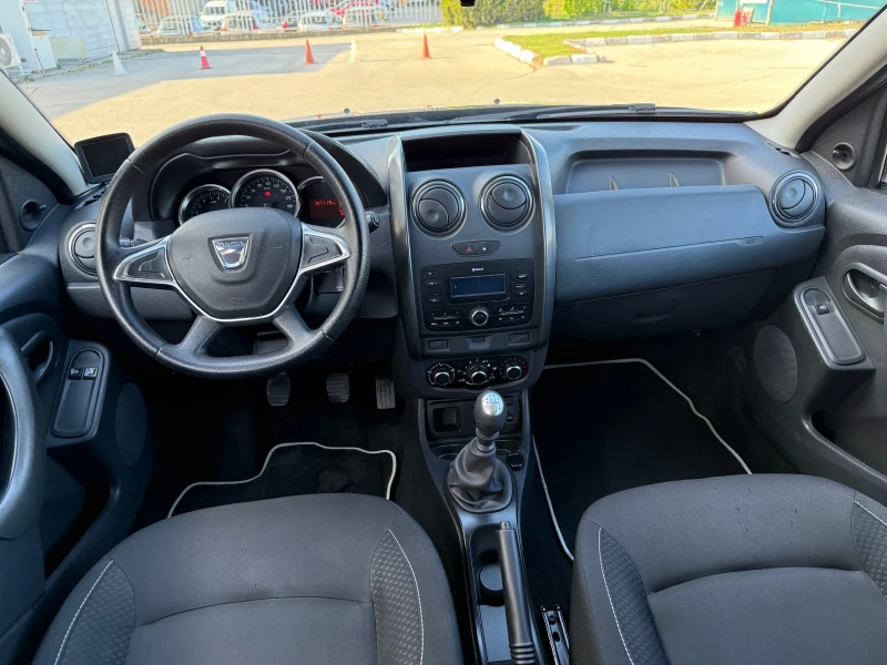 Dacia Duster Фейс Камера, снимка 15 - Автомобили и джипове - 52854021