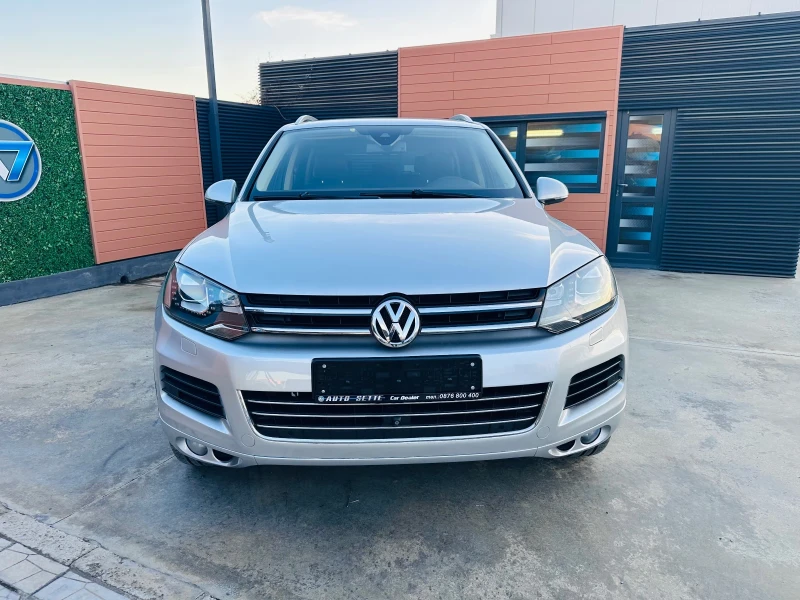 VW Touareg 3.0TDI/Navi/Distronoc/Keyless, снимка 2 - Автомобили и джипове - 53122964