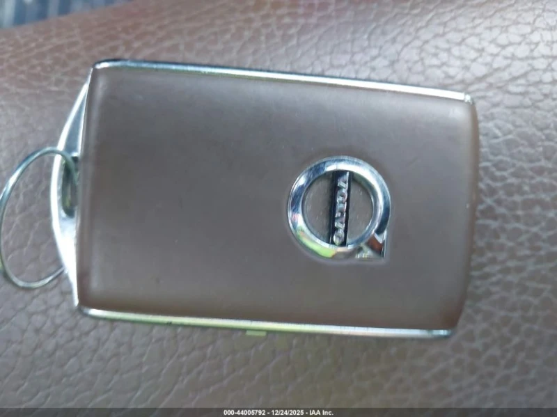 Volvo XC60 2l T6 Inscription, снимка 11 - Автомобили и джипове - 53502136