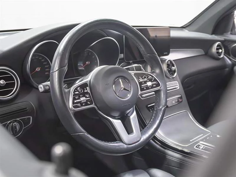 Mercedes-Benz GLC 300 2020 Mercedes-Benz GLC 300 , снимка 8 - Автомобили и джипове - 54145794