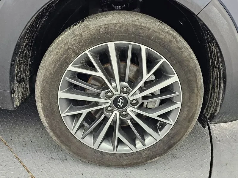 Hyundai Tucson DIESEL 1.6 4WD MODERN, снимка 9 - Автомобили и джипове - 55263544