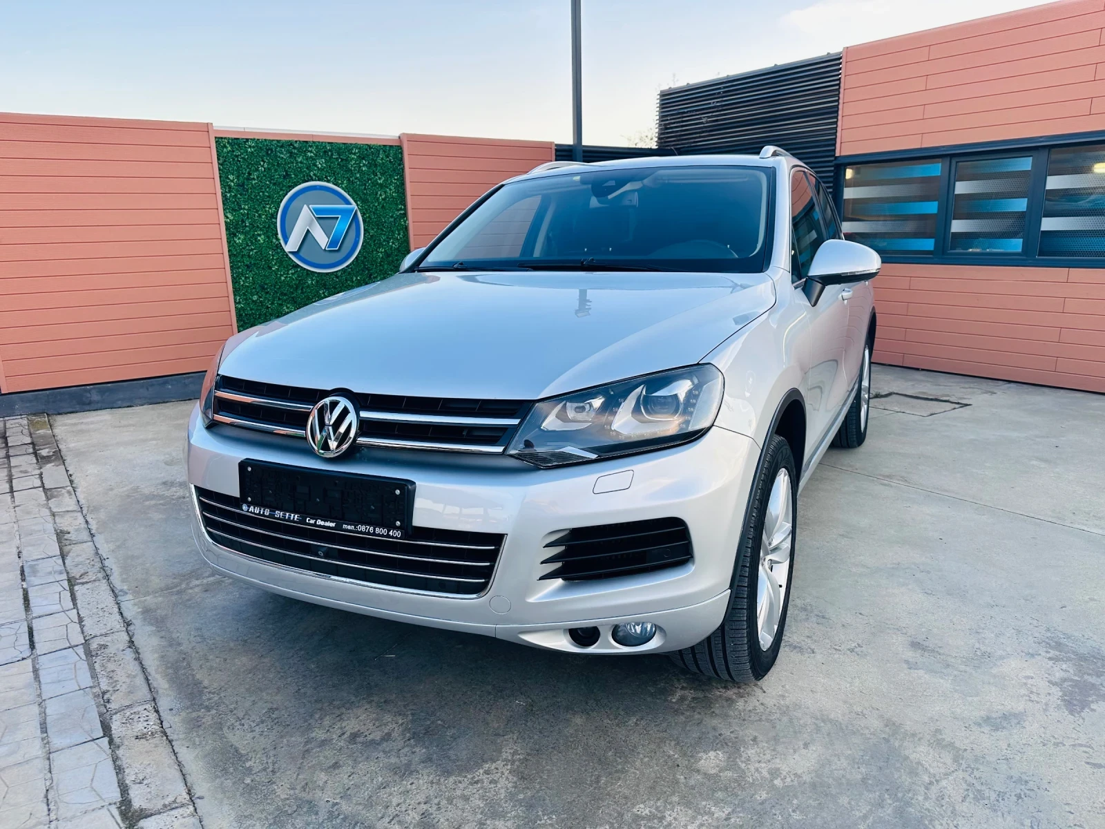 VW Touareg 3.0TDI/Navi/Distronoc/Keyless, снимка 1