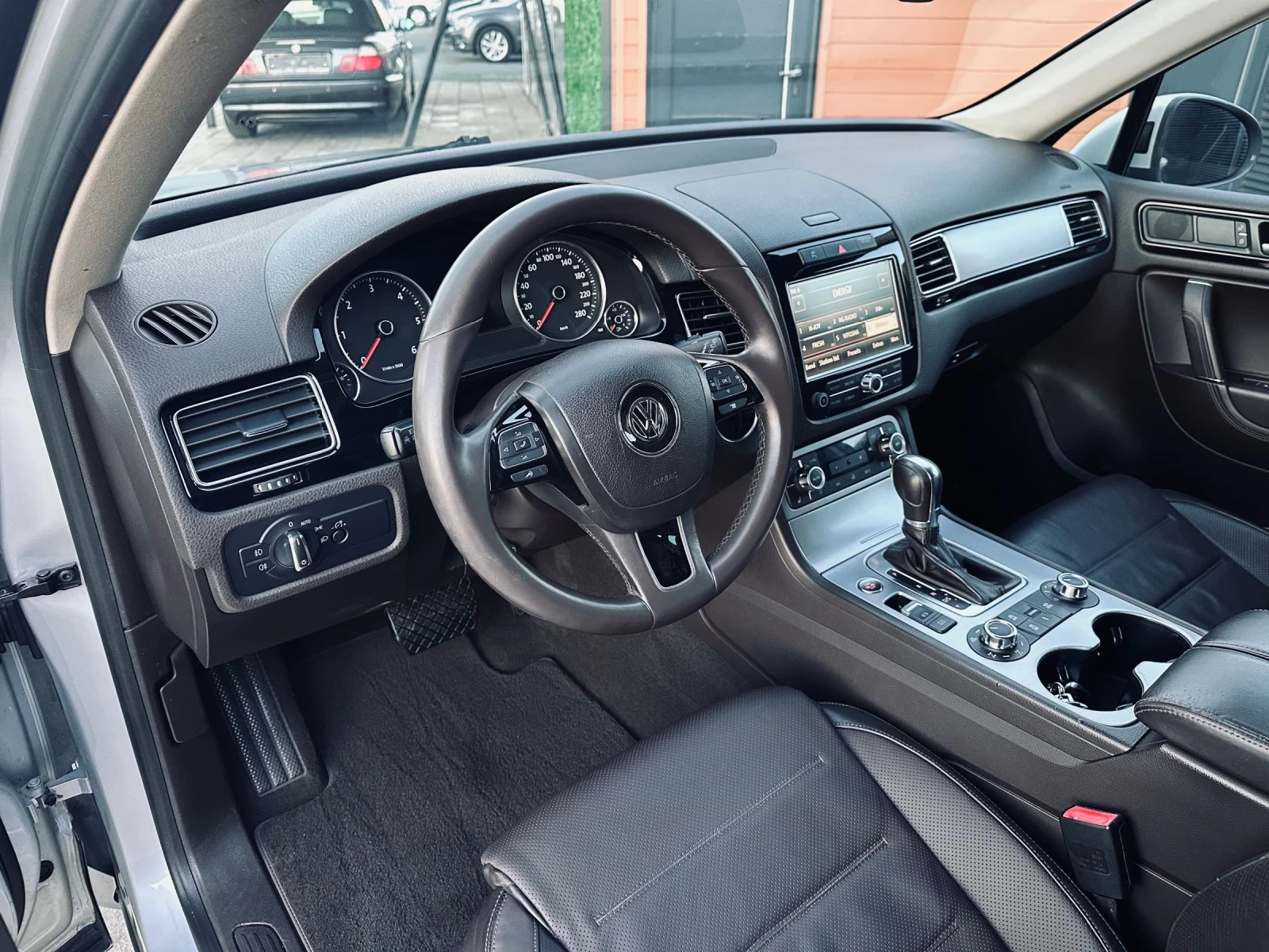 VW Touareg 3.0TDI/Navi/Distronoc/Keyless | Mobile.bg � ����������� 10