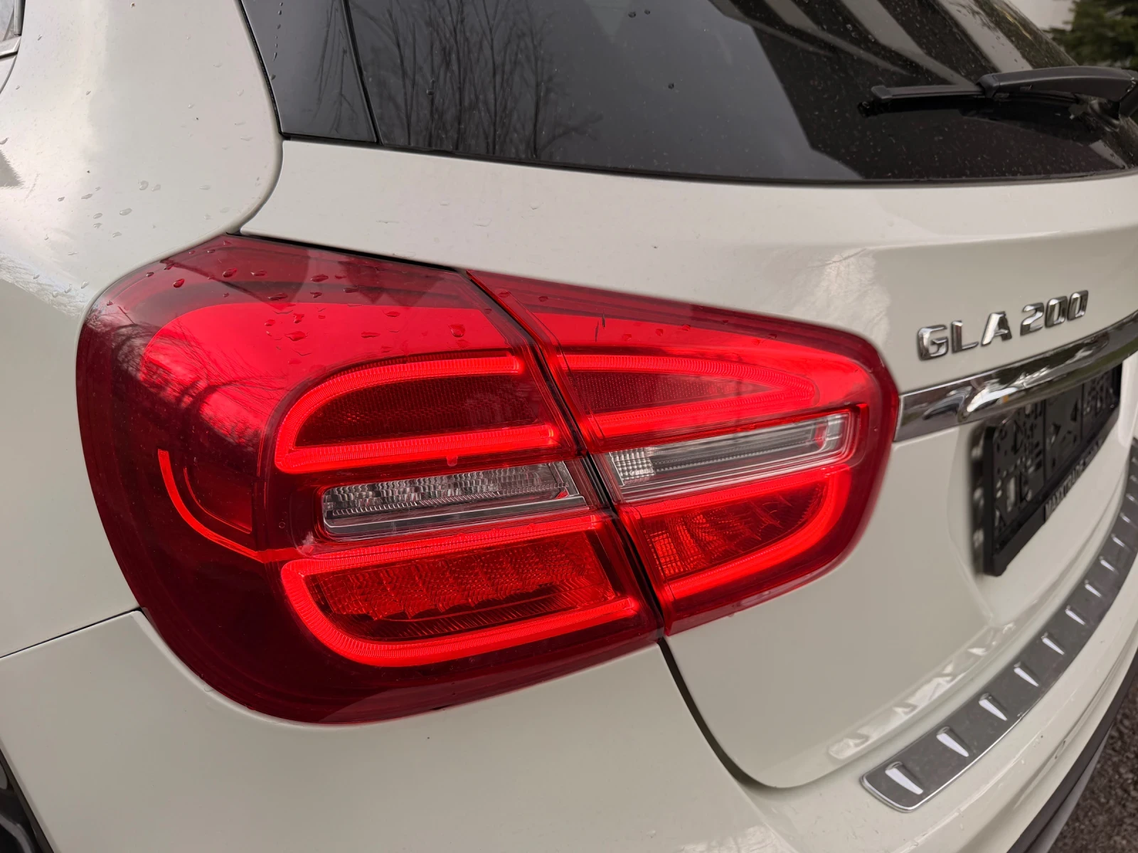 Mercedes-Benz GLA 200 CDI / 4-MATIC / AMG PACK, снимка 15 - Автомобили и джипове - 53978647