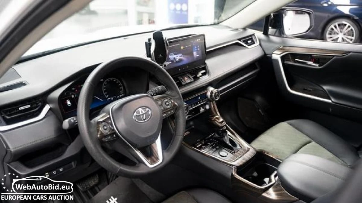 Toyota Rav4, снимка 9 - Автомобили и джипове - 54425702