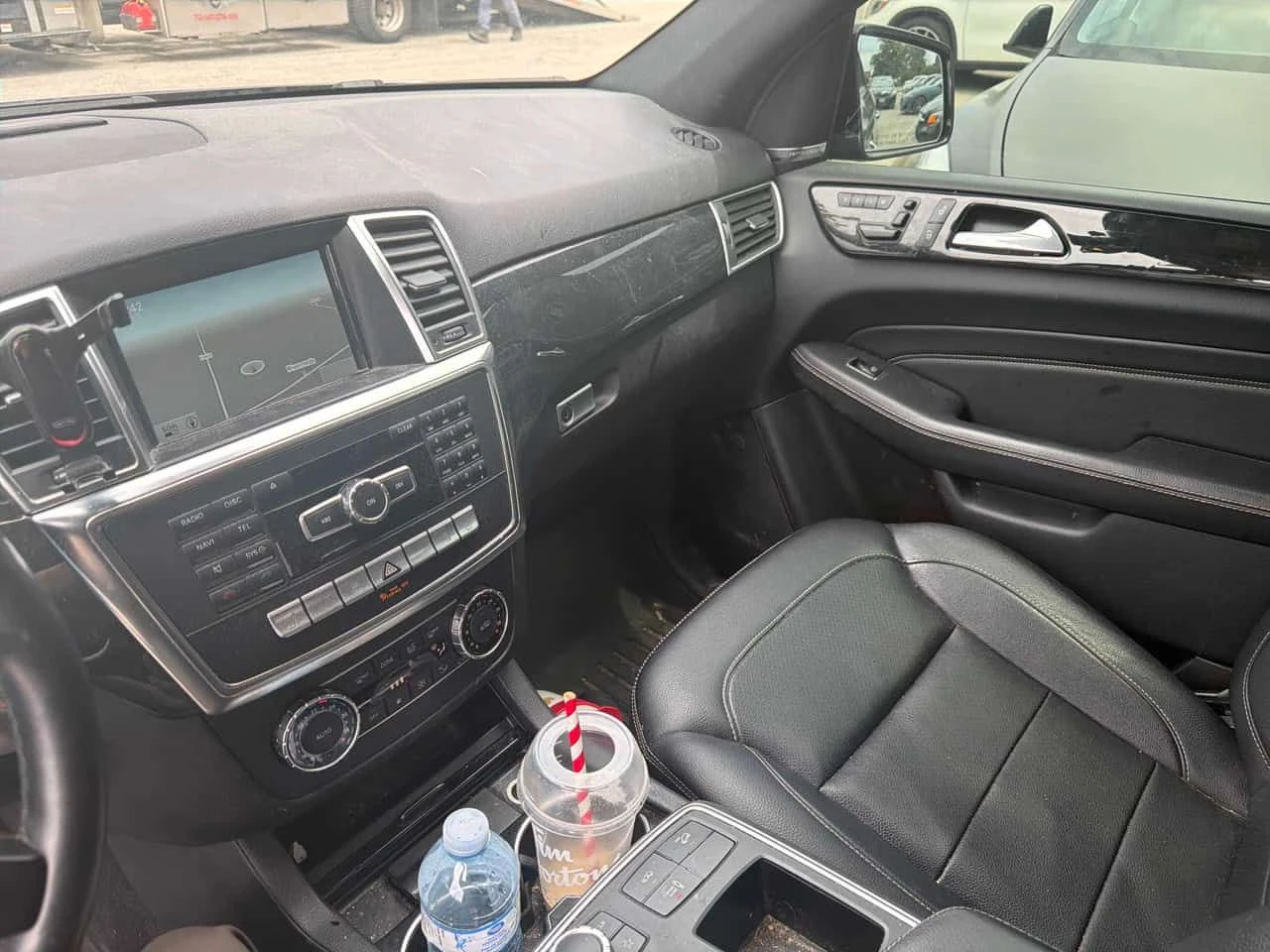 Mercedes-Benz ML 350 BlueTEC/ПОДГРЕВИ/360 КАМЕРИ/ПАНОРАМА/HARMAN KARDON, снимка 9 - Автомобили и джипове - 55063515