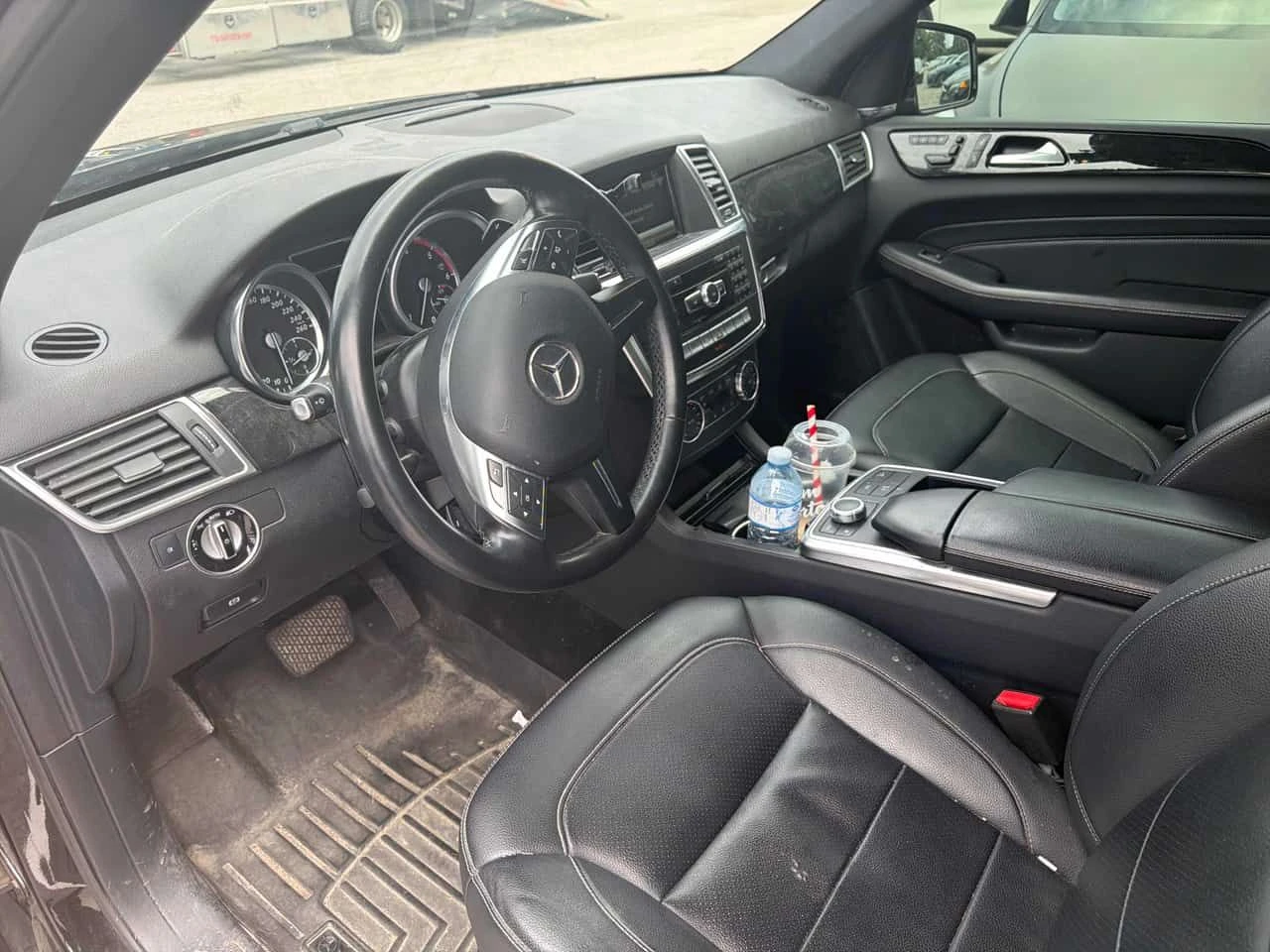 Mercedes-Benz ML 350 BlueTEC/ПОДГРЕВИ/360 КАМЕРИ/ПАНОРАМА/HARMAN KARDON, снимка 7 - Автомобили и джипове - 55063515