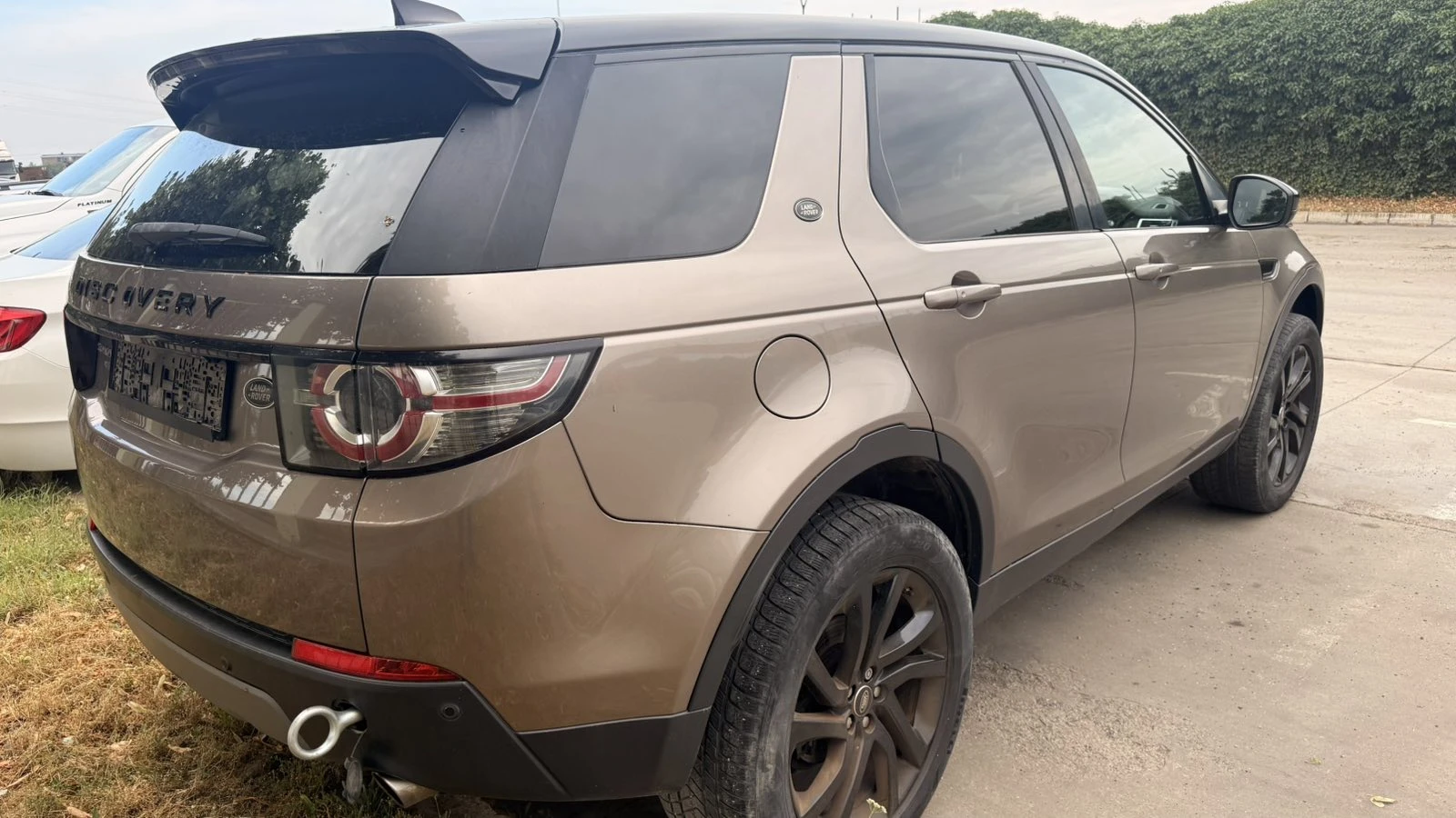 Land Rover Discovery Sport, снимка 3 - Автомобили и джипове - 55129391