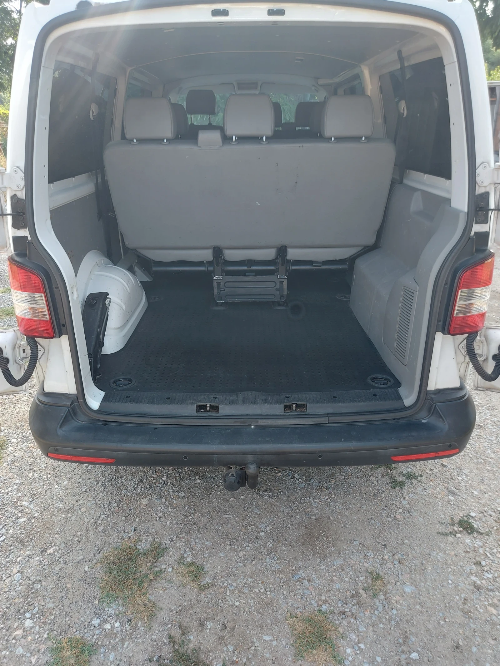 VW T5, снимка 13 - Бусове и автобуси - 55361902