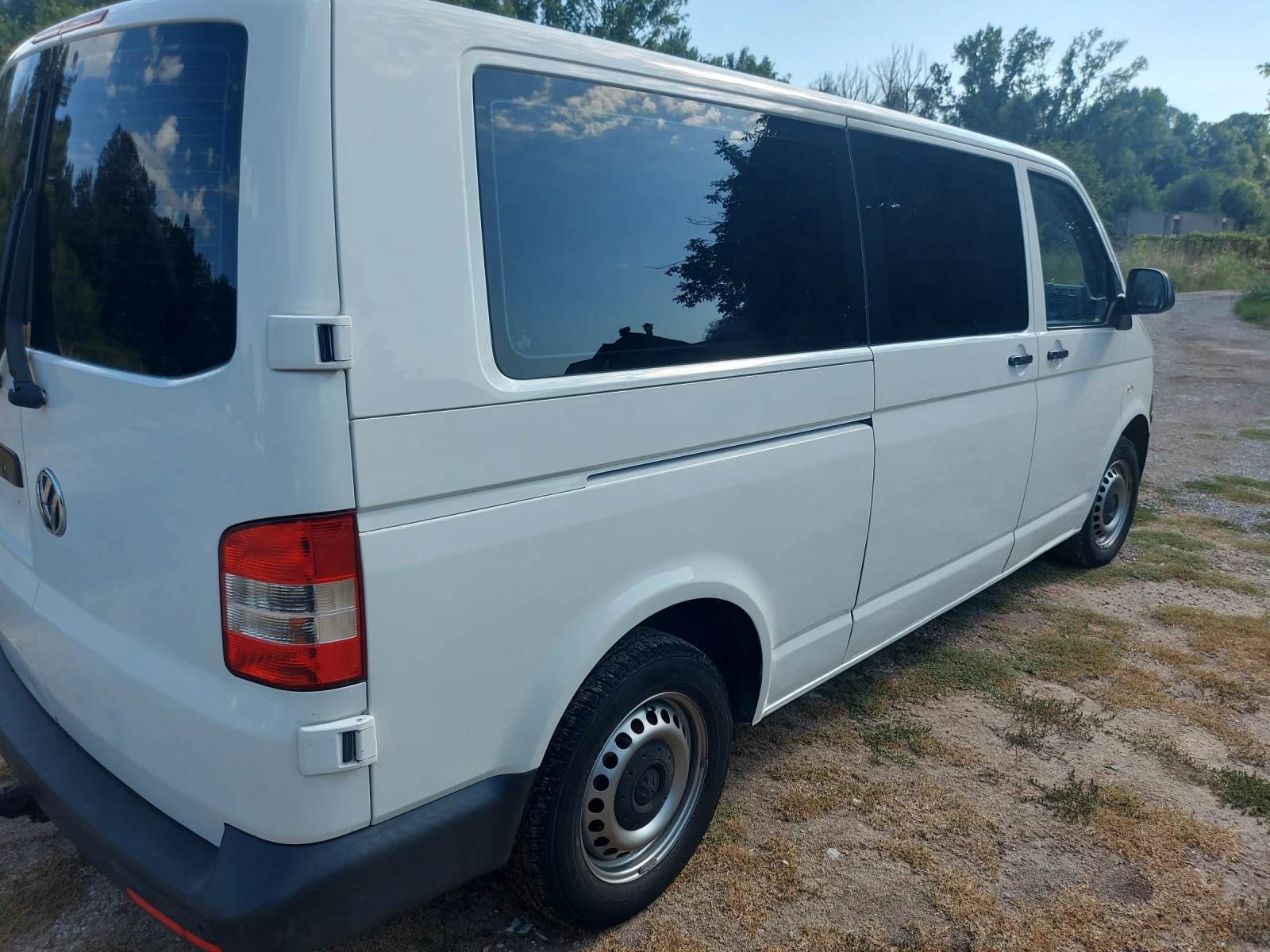 VW T5, снимка 5 - Бусове и автобуси - 55361902