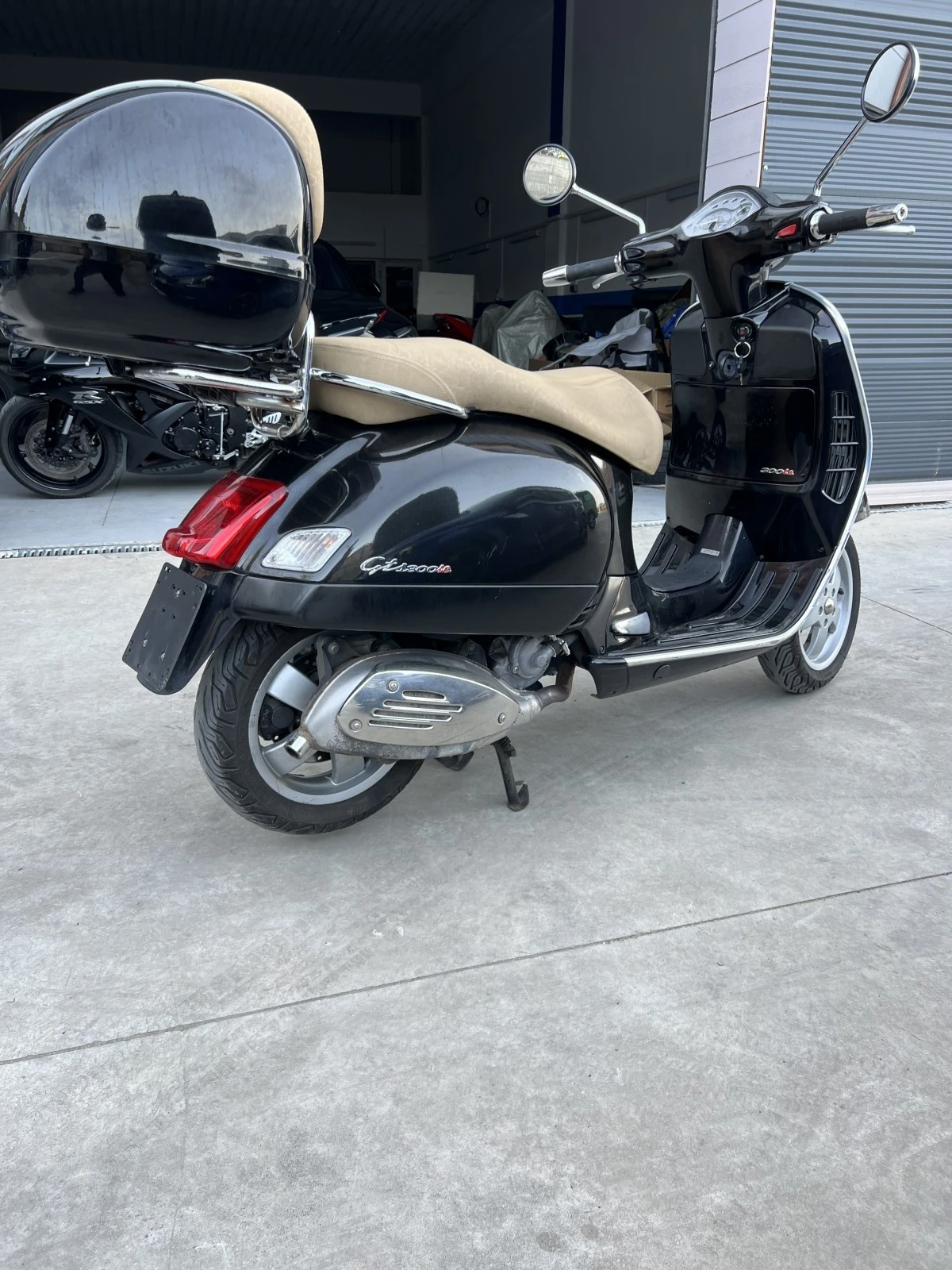 Vespa GTS 300 - изображение 8