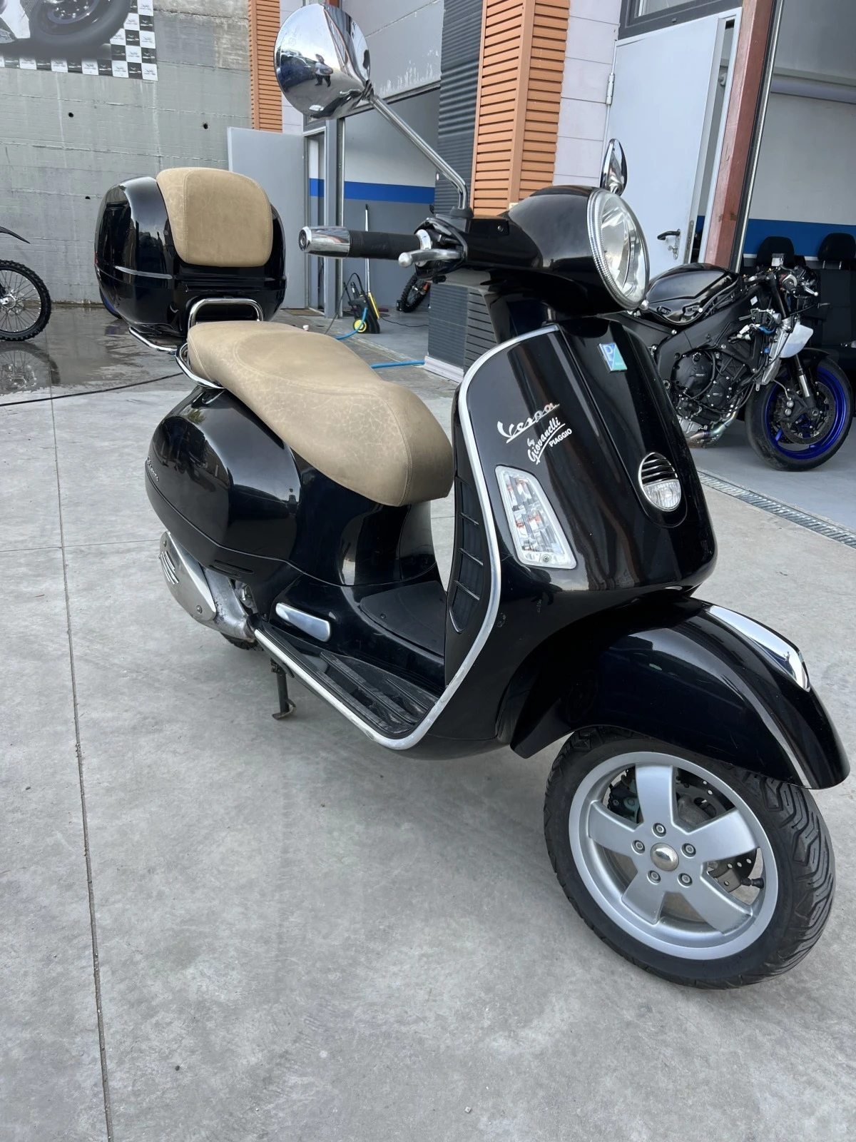 Vespa GTS 300 - изображение 2