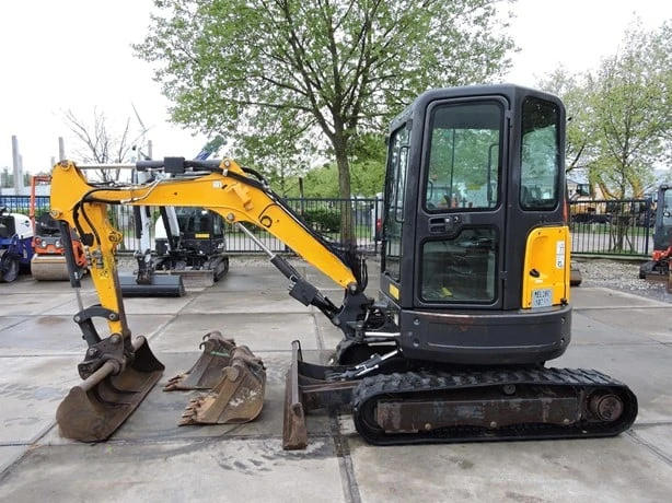 Багер Bobcat E26 - изображение 5