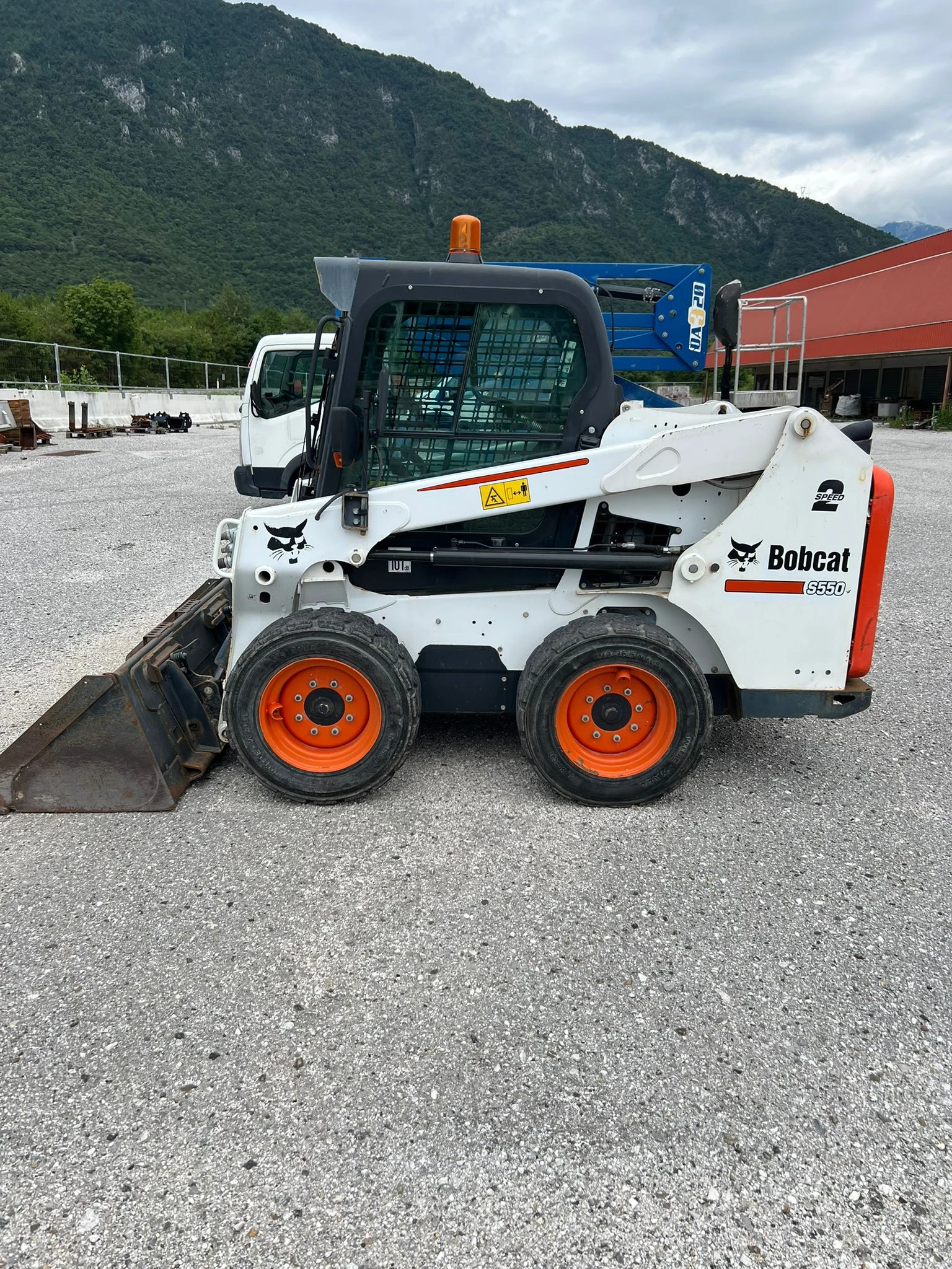 Мини челни товарачи Bobcat S550-КЛИМАТИК+ ПАРНО-500часа, снимка 1