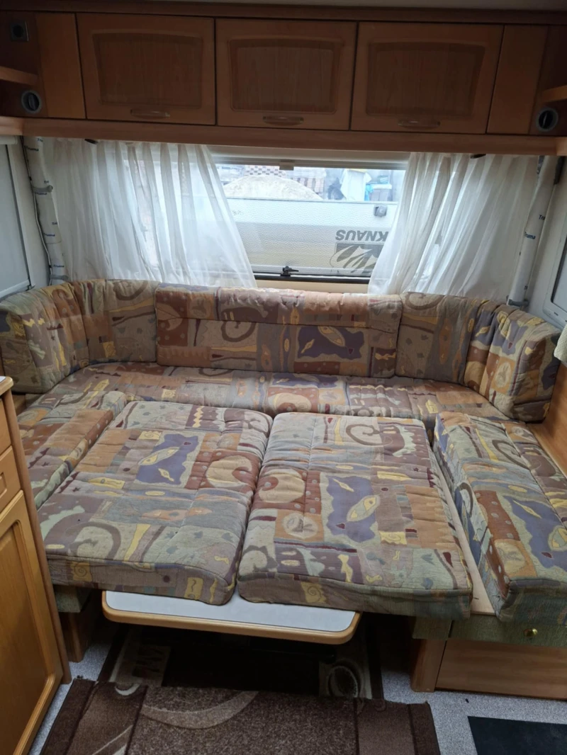 Каравана Knaus AZUR, снимка 7 - Каравани и кемпери - 53456818