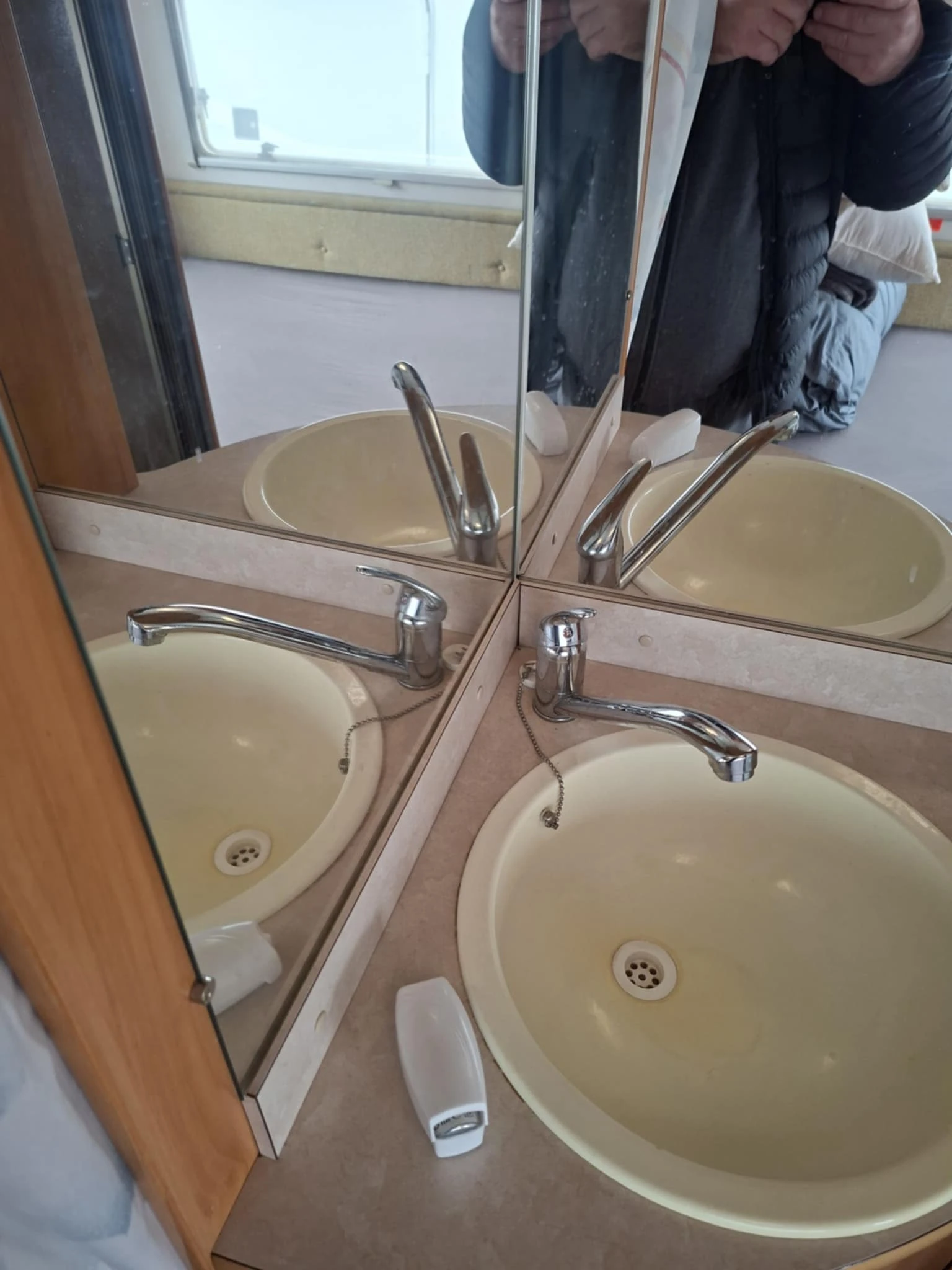 �������� Knaus AZUR | Mobile.bg � ����������� 14