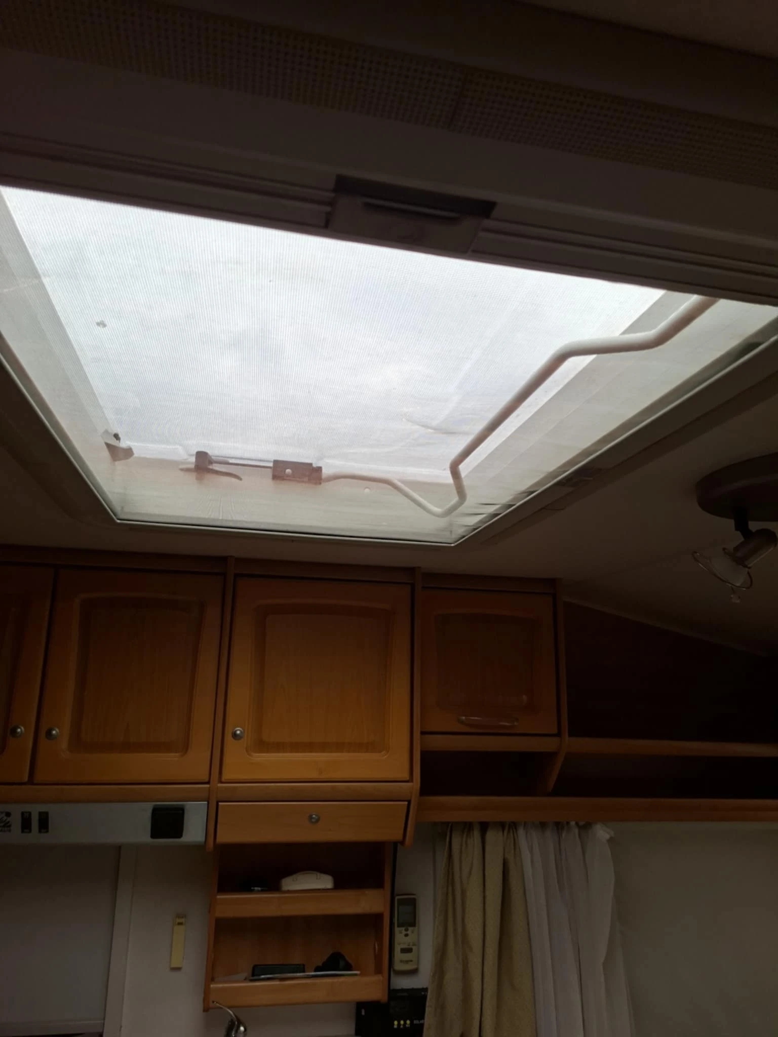 �������� Knaus AZUR | Mobile.bg � ����������� 17