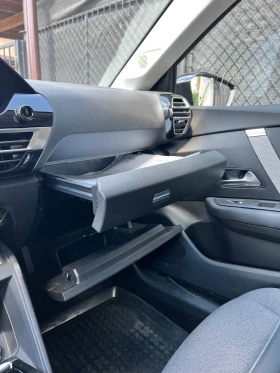 Citroen C4 1.2 В ГАРАНЦИЯ ДО 2029 НАПЪЛНО ОБСЛУЖЕНА, снимка 13