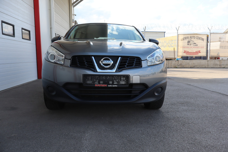 Nissan Qashqai 1.5DCI, снимка 2 - Автомобили и джипове - 46712456