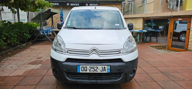 Citroen Berlingo 1.6HDI TURBO , снимка 9 - Автомобили и джипове - 47232573