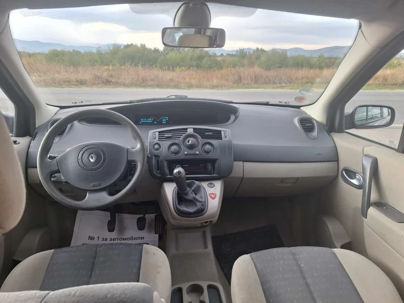 Renault Scenic 1.6i klima, снимка 12 - Автомобили и джипове - 47800042