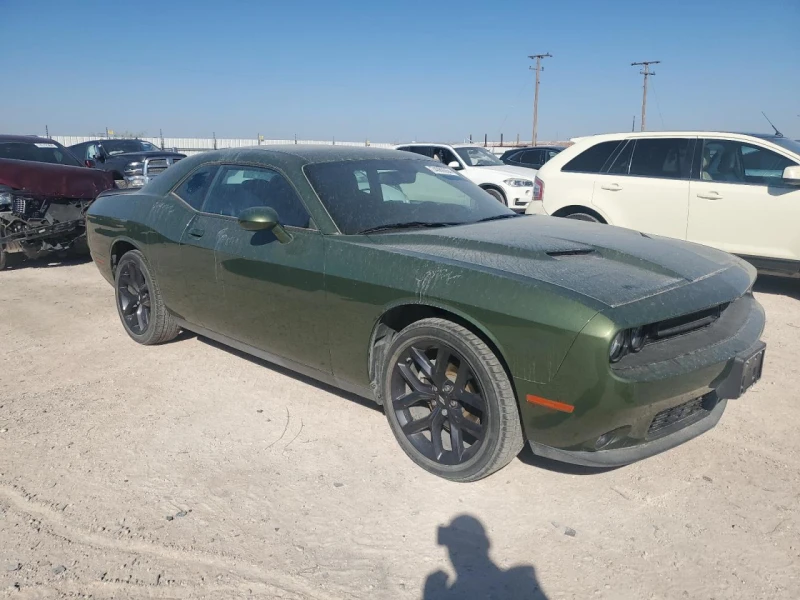 Dodge Challenger SXT, снимка 1 - Автомобили и джипове - 48562042