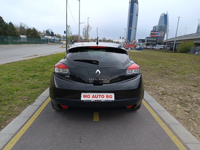 Renault Megane 1.5DCI, снимка 8 - Автомобили и джипове - 49848055