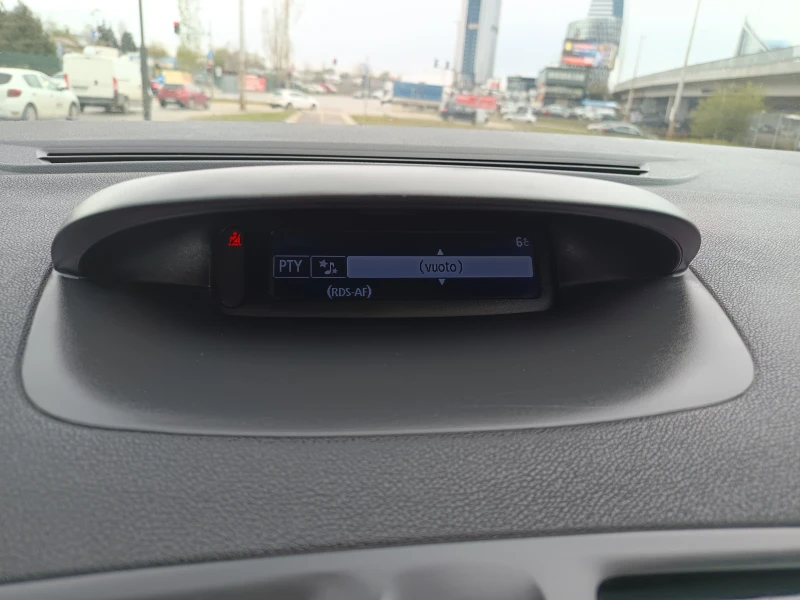 Renault Megane 1.5DCI, снимка 14 - Автомобили и джипове - 49848055