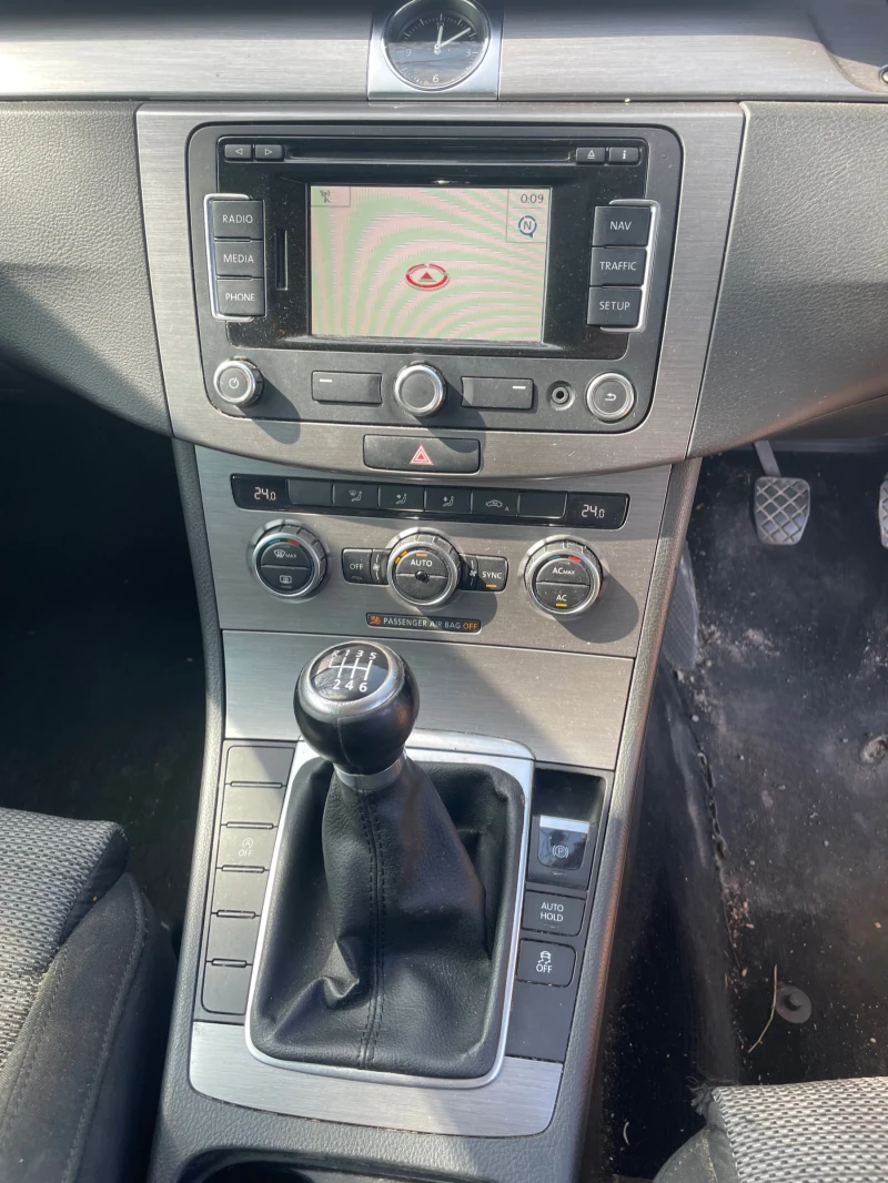 VW Passat, снимка 5 - Автомобили и джипове - 50203790