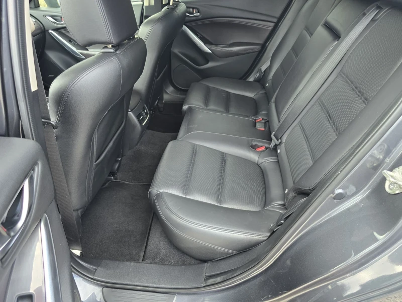 Mazda 6 2.2 SKYACTIV 4X4 175kc, снимка 13 - Автомобили и джипове - 51451056