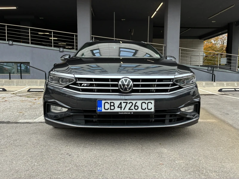 VW Passat R-line