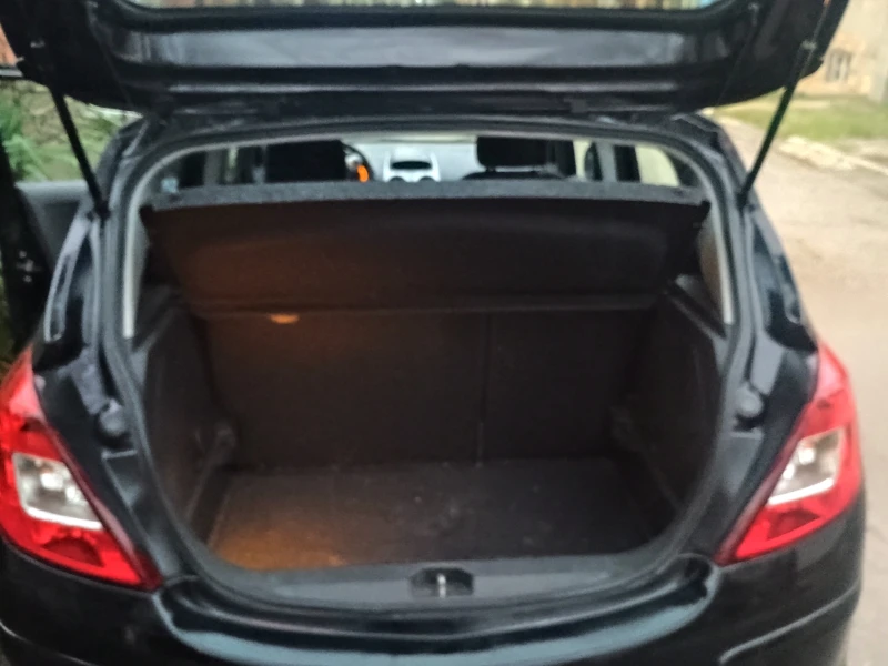 Opel Corsa  1.2 i 16V ECOTEC (80), снимка 8 - Автомобили и джипове - 53240346