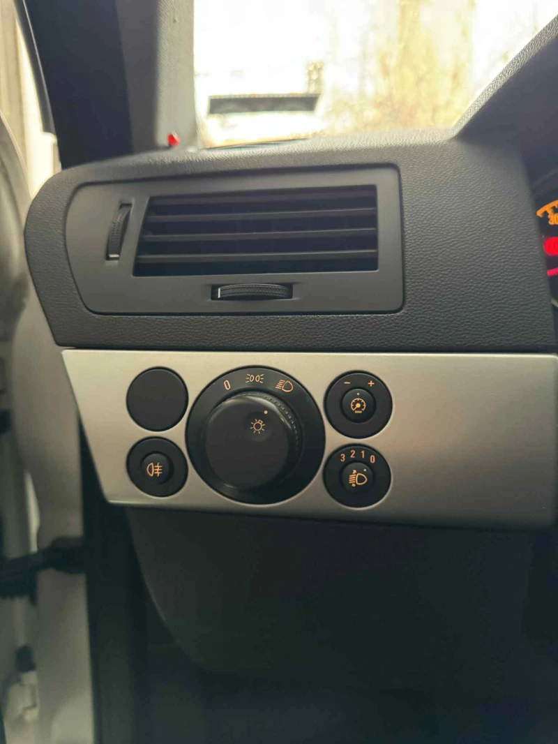 Opel Astra, снимка 9 - Автомобили и джипове - 53287363