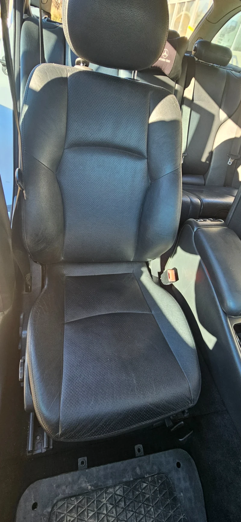 Mercedes-Benz C 270 2.7 cdi, снимка 4 - Автомобили и джипове - 53500365