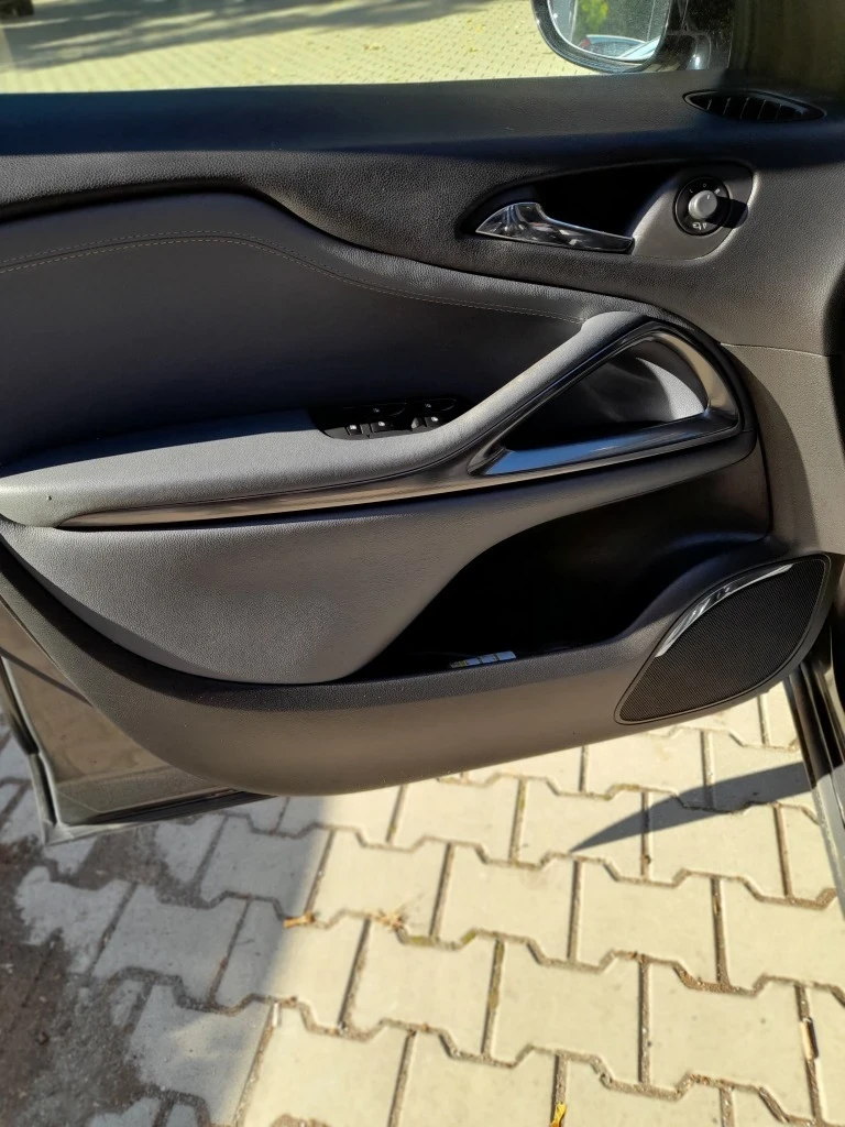 Opel Zafira, снимка 6 - Автомобили и джипове - 52884080