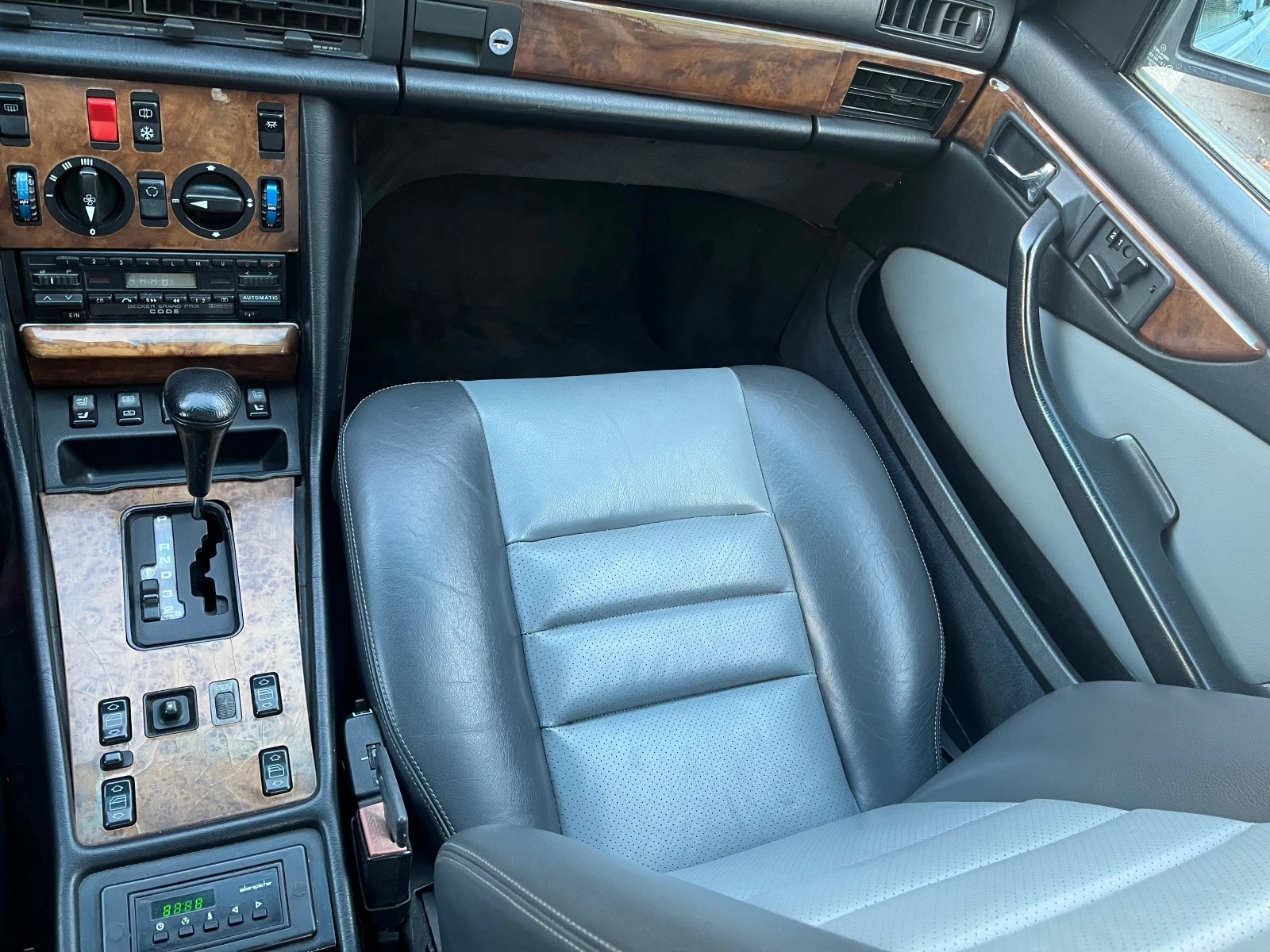 Mercedes-Benz 560 560SEC | Mobile.bg   13