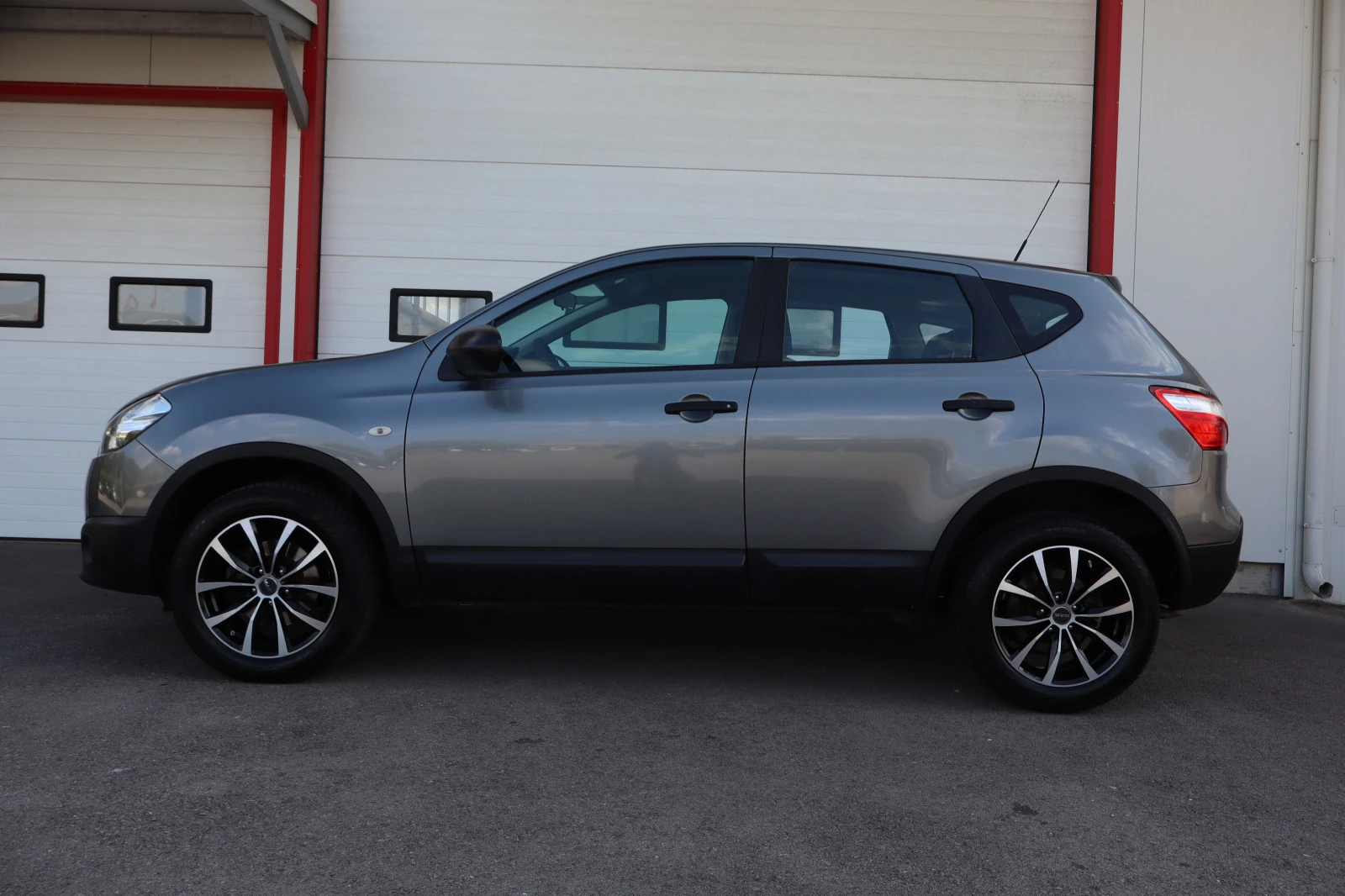 Nissan Qashqai 1.5DCI - изображение 8