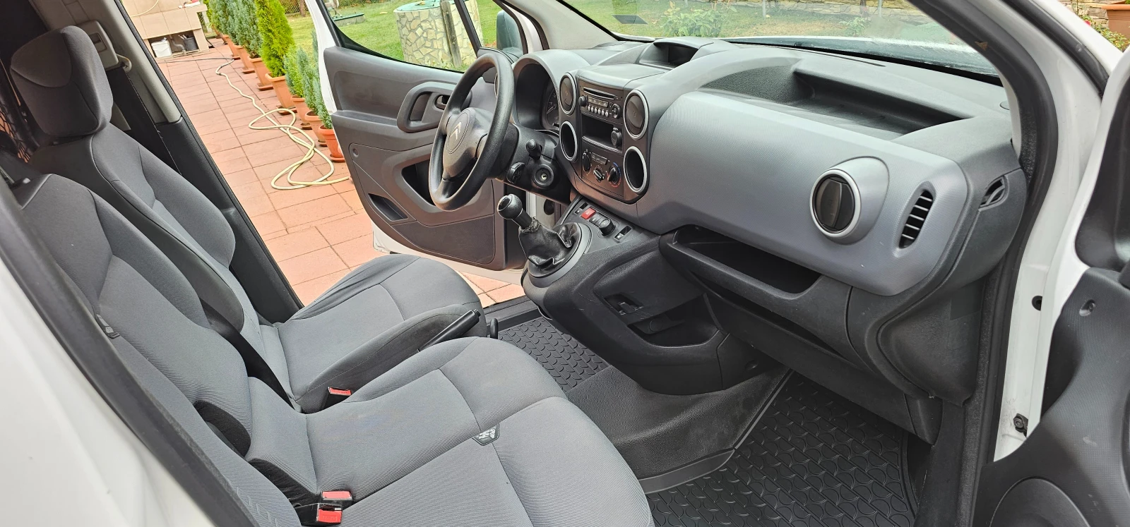 Citroen Berlingo 1.6HDI TURBO  | Mobile.bg — изображение 13