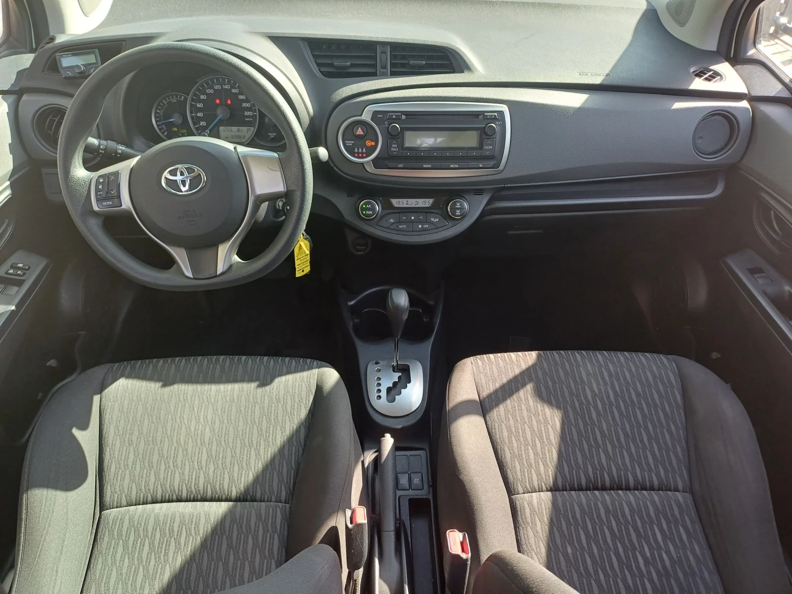 Toyota Yaris 1.5.Hybrid  - изображение 7