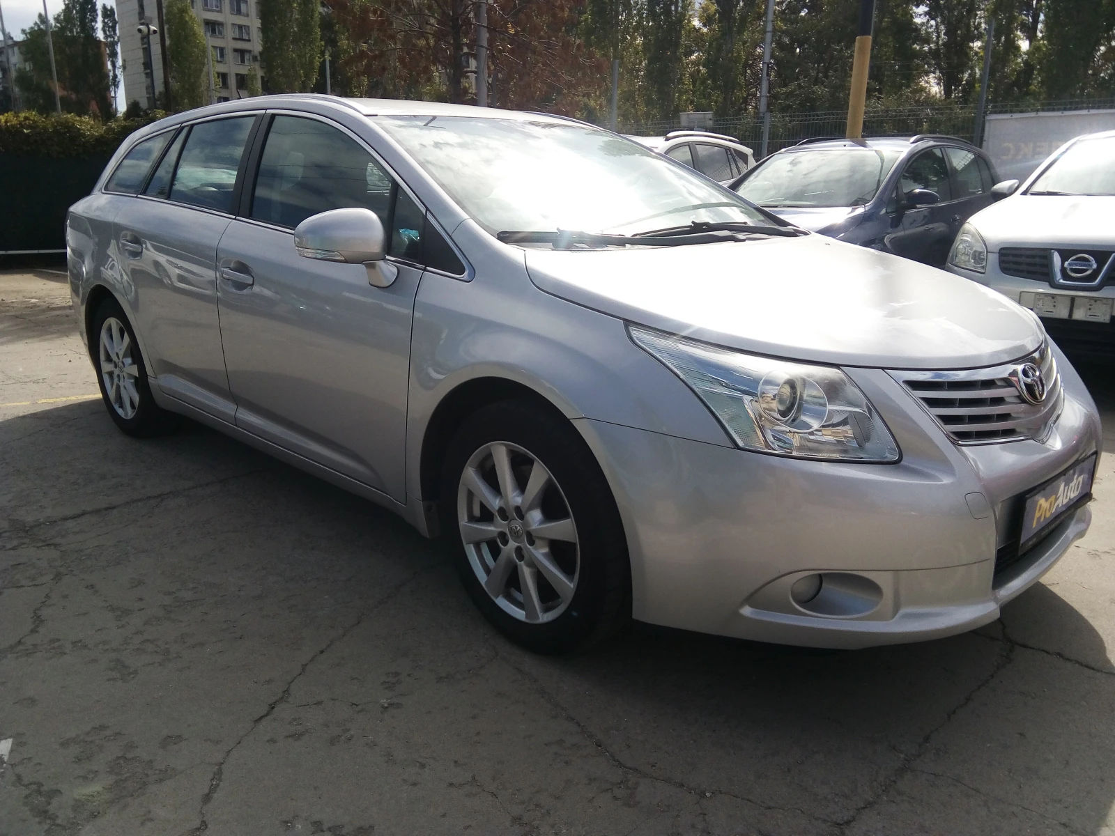 Toyota Avensis 2.2D-4D Sol - изображение 3