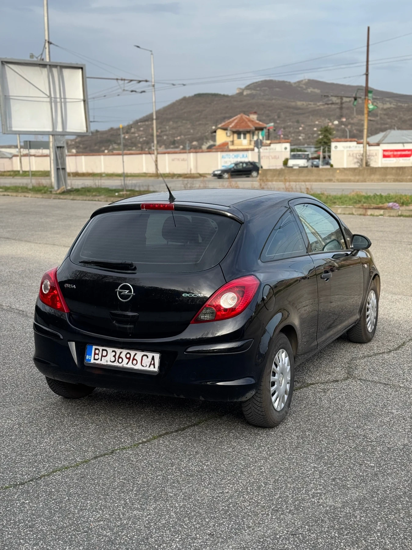 Opel Corsa 1.0 ECOFLEX LPG - изображение 3