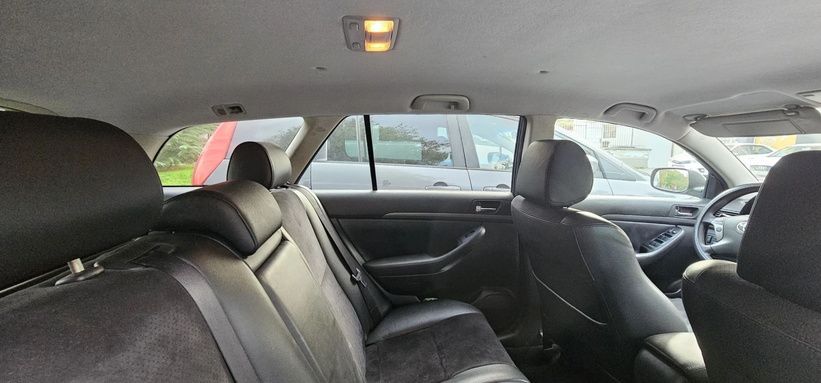 Toyota Avensis 2.2 D-CAT - изображение 8